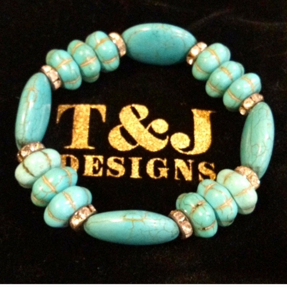 T&J Designs Turquoise Stone Bracelet Embellished with Rhinestone Spacers! - Picture 1 of 4